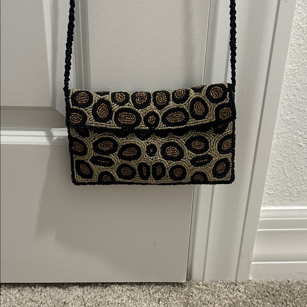 Elegant Black and Brown Beaded Clutch